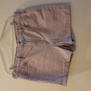 American Eagle Mom Short 18